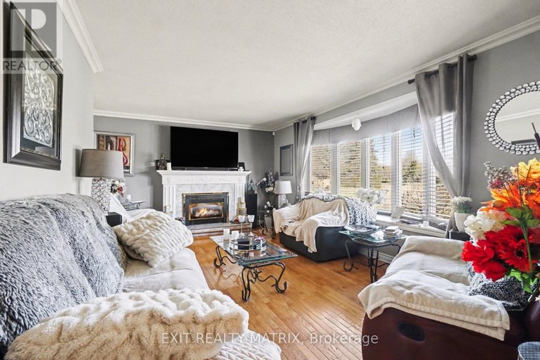 29639067/1402-jamison-avenue/bilberry-creekqueenswood-heights/ottawa/ontario/K1E1J5_5