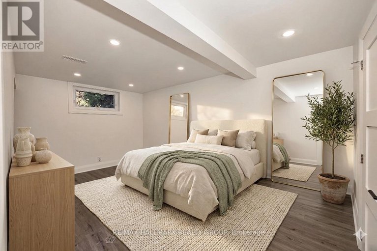 29670694/1138-sherman-drive/bel-air-heights/ottawa/ontario/K2C2M4_41