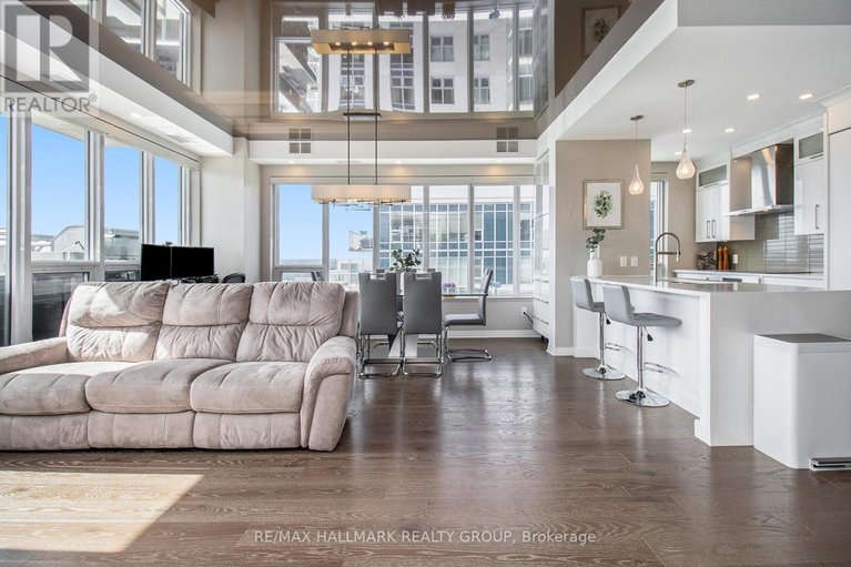 29214718/2706-195-besserer-street/sandy-hill/ottawa/ontario/K1N7J6_9