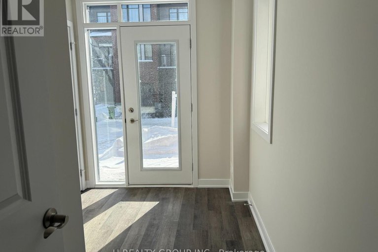 29330722/646-corporal-private/blossom-parkkemp-parkfindlay-creek/ottawa/ontario/K1X0M7_2