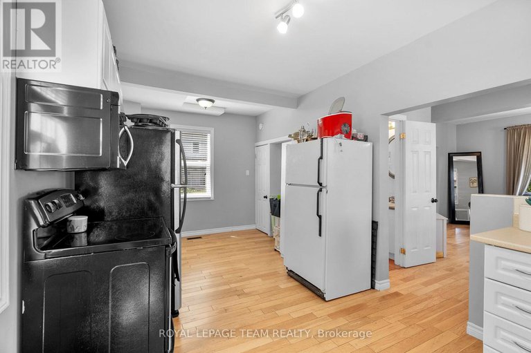 28760910/240-garneau-street/vanier/ottawa/ontario/K1L7T8_12