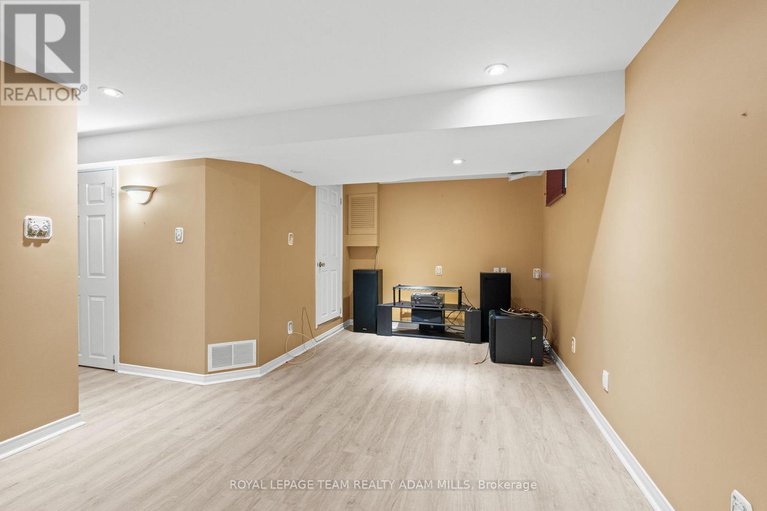 29054393/46-gentle-gate-crescent/hunt-club-parkgreenboro/ottawa/ontario/K1T1Z8_32