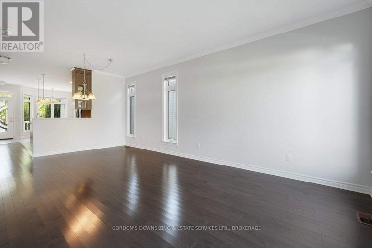 29090696/281-brambling-way/half-moon-bay/ottawa/ontario/K2J6E3_21