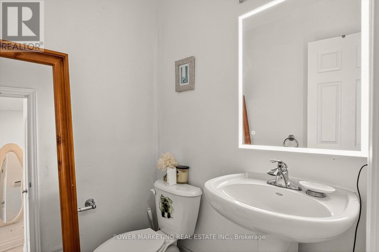 29057500/657-657-clearbrook-drive-n/strandherd/ottawa/ontario/K2J5S1_7