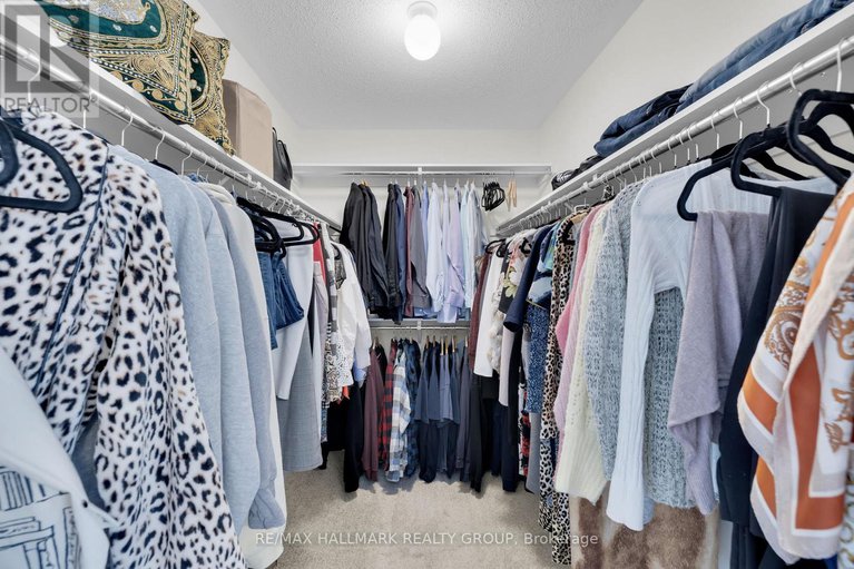 29156490/1076-curraglass-walk/stittsville-north/ottawa/ontario/K2S3A3_35