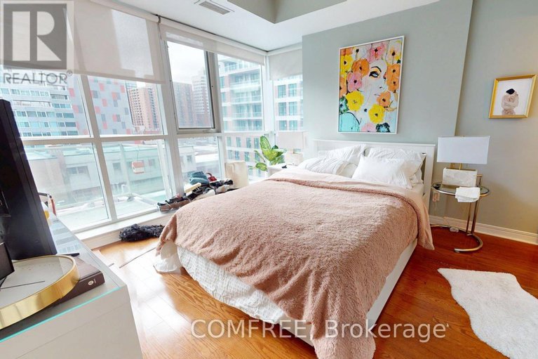 29146987/709-134-york-street/lower-townbyward-market/ottawa/ontario/K1N1K8_9