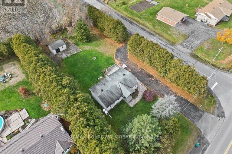 29519849/2462-dunning-road/cumberland-west/ottawa/ontario/K0A3E0_46