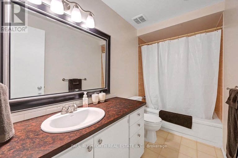 29125521/c-1742-lamoureux-drive/queenswood-heights-south/ottawa/ontario/K1E2N2_16