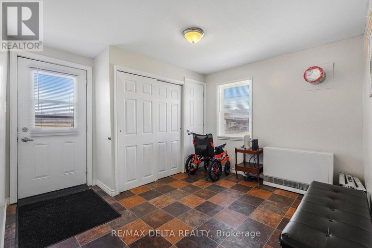 29639068/3697-etienne-road/cumberland-west/ottawa/ontario/K0A3E0_16