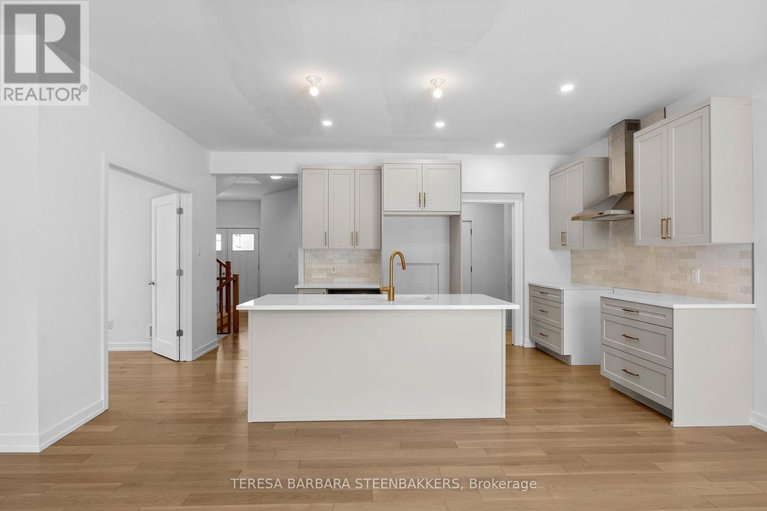 29260643/789-kenny-gordon-avenue/riverside-southgloucester-glen/ottawa/ontario/K4M0X9_13