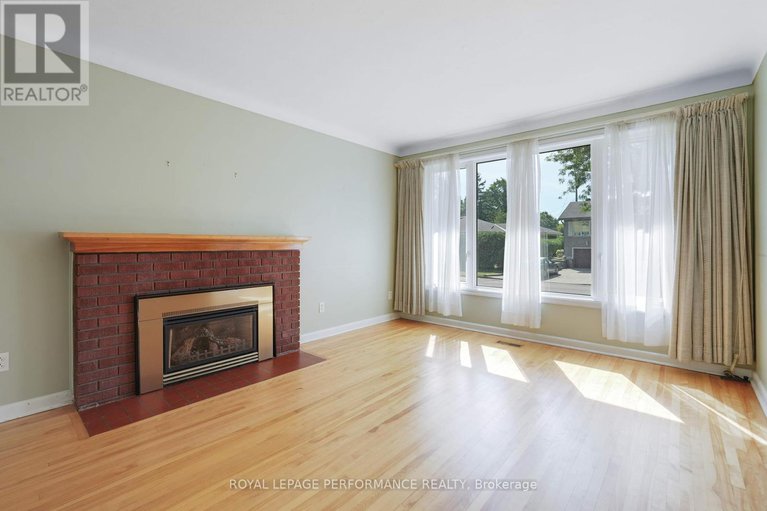 28864113/773-fairdale-avenue/elmvale-acres/ottawa/ontario/K1G1X6_4