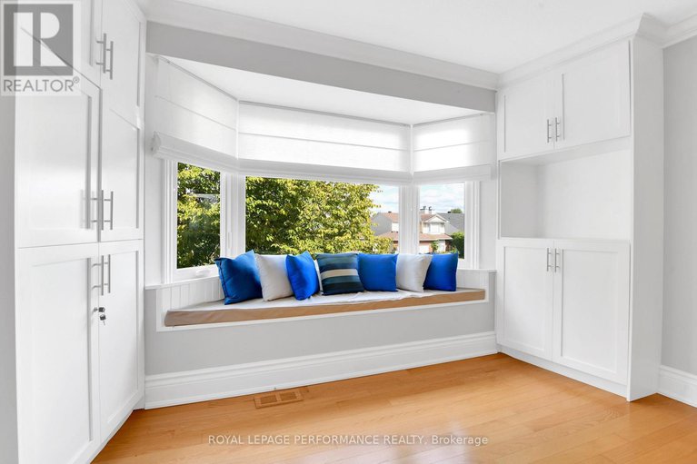 29066042/3804-autumnwood-street/emerald-woodssawmill-creek/ottawa/ontario/K1T2G8_19