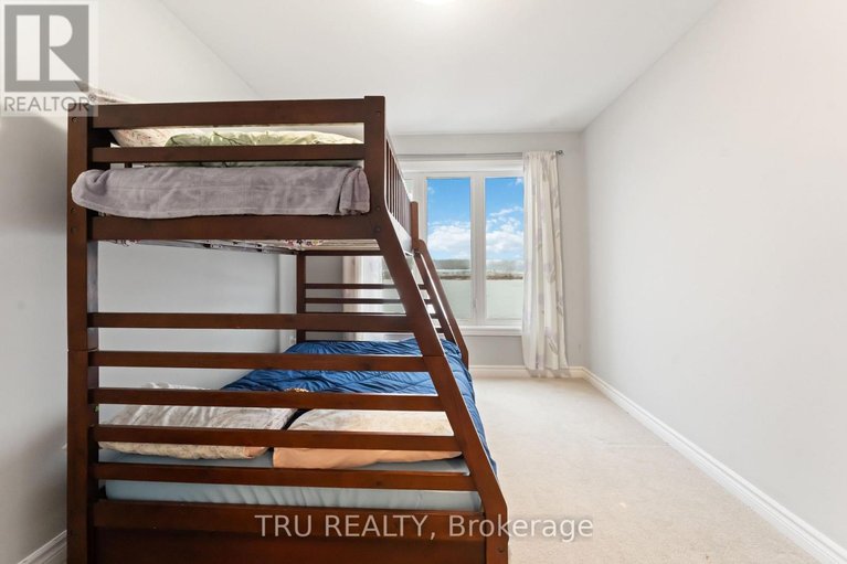 29458298/4031-kelly-farm-drive/blossom-parkkemp-parkfindlay-creek/ottawa/ontario/K1T0R6_33