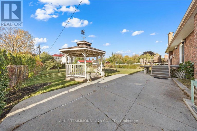 29009459/1538-claymor-avenue/carleton-heights/ottawa/ontario/K2C1T1_50
