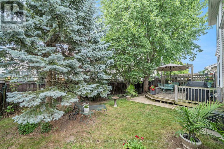 28759789/21-berry-glen-street/strandherd/ottawa/ontario/K2G7A5_30