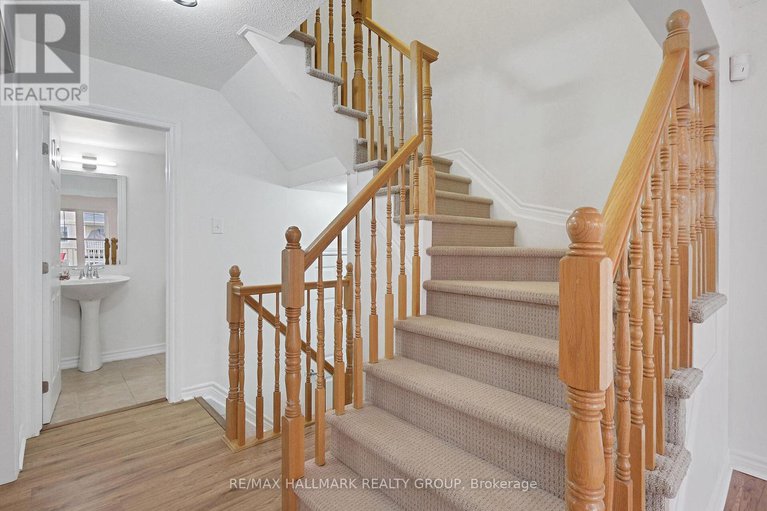 28631340/2325-blue-aster-street/half-moon-bay/ottawa/ontario/K2J0X5_21