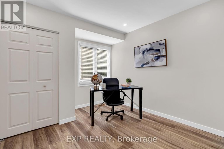 28458465/12-bayside-private/mooneys-bayriverside-park/ottawa/ontario/K1V9R3_20