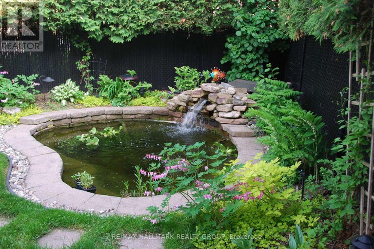 29349074/6066-meadowhill-crescent/chapel-hill/ottawa/ontario/K1C5R9_36