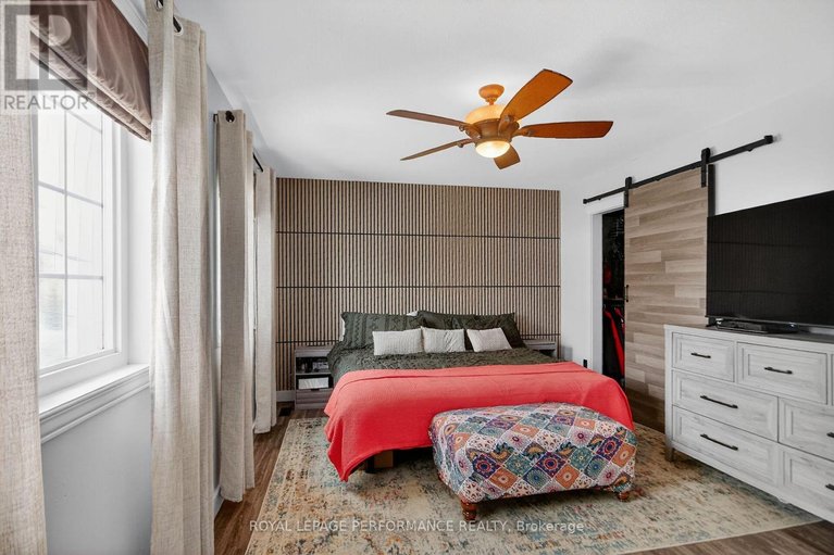 29573555/107-dunlop-crescent/village-of-russell/russell/ontario/K4R1B3_28