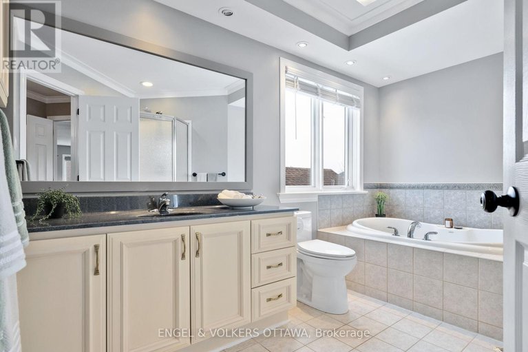 29155937/823-scala-avenue/notting-hillsummerside/ottawa/ontario/K4A4M2_22