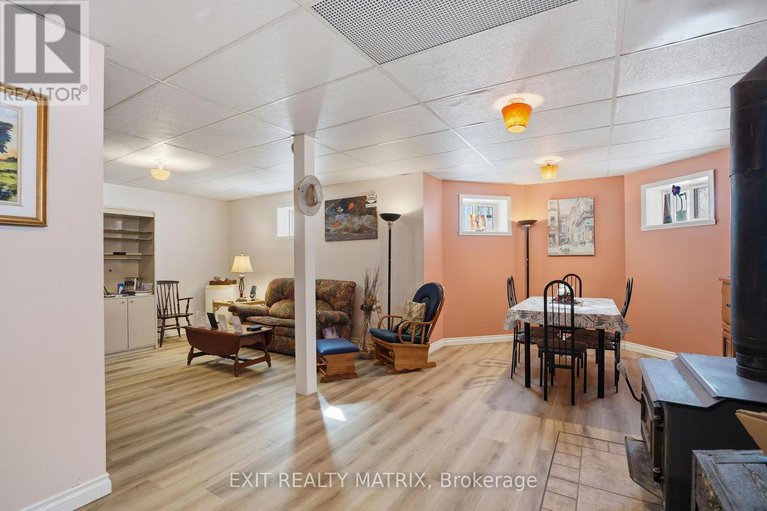 29431063/8150-montee-lemieux-road/east-hawkesbury/ontario/K0B1M0_24