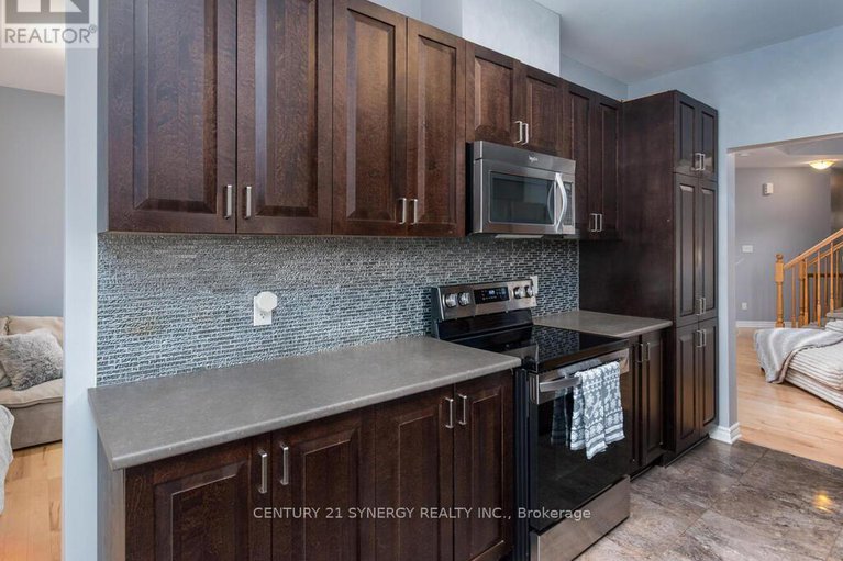 29136058/634-moorpark-avenue/emerald-meadowstrailwest/ottawa/ontario/K2M0H8_10