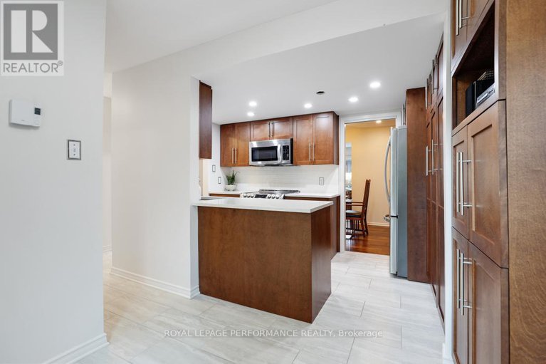 29039547/695-richmond-road/woodroffe/ottawa/ontario/K2A0G6_13