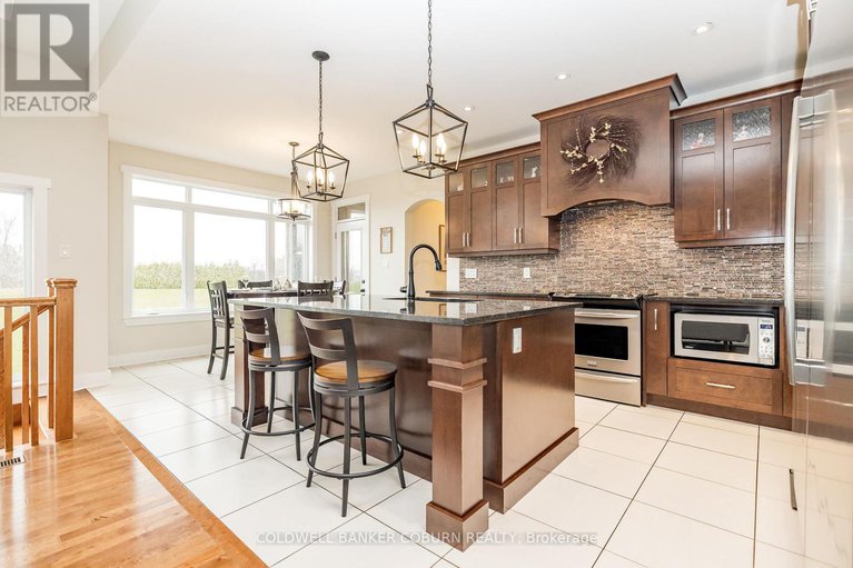 28465561/270-west-lake-circle/huntley-ward-south-east/ottawa/ontario/K0A1L0_12