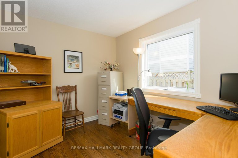 29314461/1743-silver-bark-avenue/orleanssunridge/ottawa/ontario/K1C7A8_20