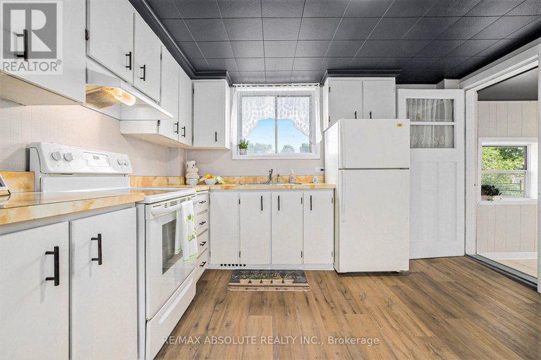 29607383/10-neilson-street/mcnabbraeside-twps/mcnabbraeside/ontario/K7S3G2_9