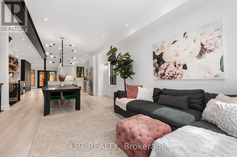28269196/323-booth-street/west-centre-town/ottawa/ontario/K1R7K1_8