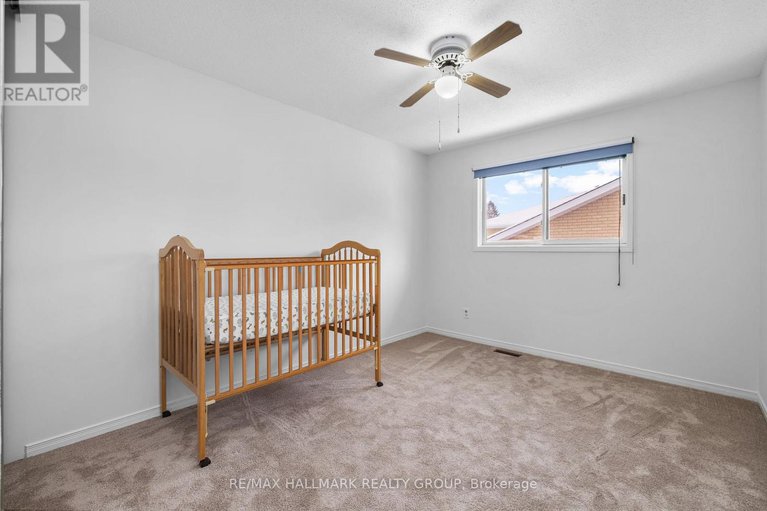 29328727/944-greenbriar-avenue/carleton-heights/ottawa/ontario/K2C3V7_27