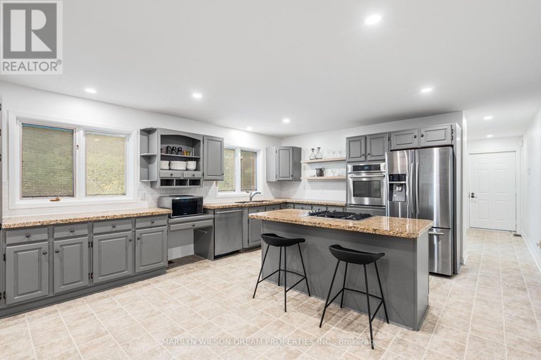 28783066/3-east-healey-avenue/stittsville-south/ottawa/ontario/K2S1J9_19