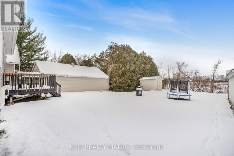 29156083/156-longueuil-street/lorignal/champlain/ontario/K0B1K0_28