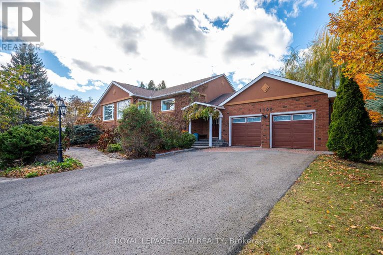 28209291/1100-moffatt-drive/cumberland-ridge/ottawa/ontario/K4C1B7_1