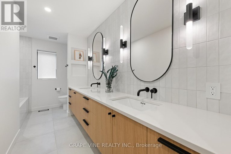 29295931/1108a-falaise-road/borden-farmstewart-farmcarleton-heightsparkwood-hills/ottawa/ontario/K2E6R2_26