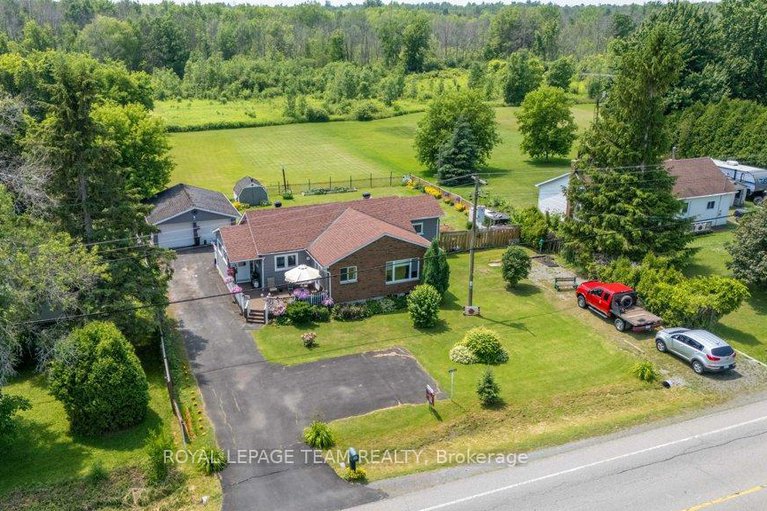28525897/5466-county-8-road/south-dundas-williamsburgh-twp/south-dundas/ontario/K0C1X0_28