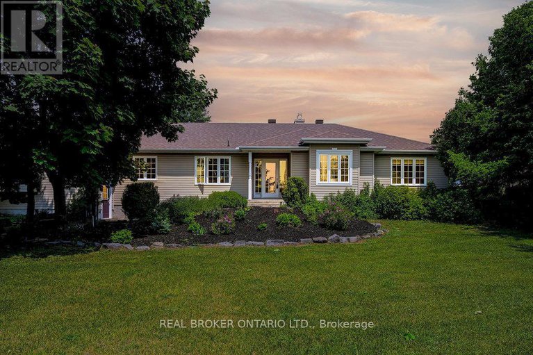 28409519/3374-greenland-road/dunrobin-shores/ottawa/ontario/K0A1T0_1