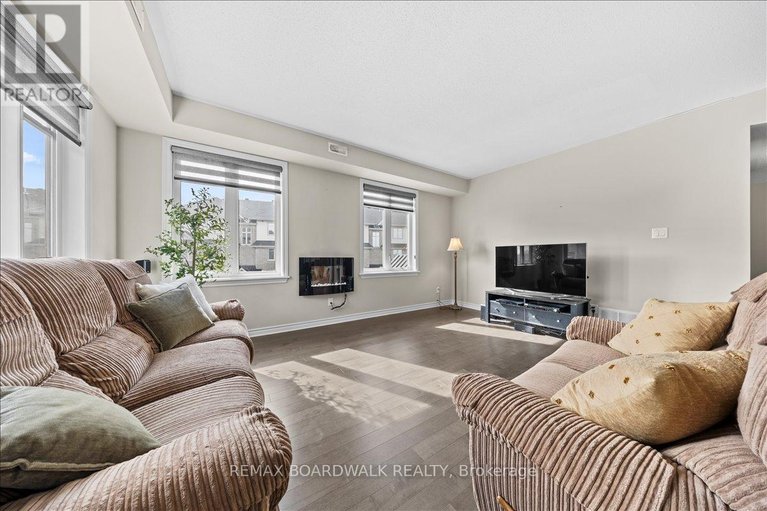 29458538/b-1015-beryl-private/riverside-southgloucester-glen/ottawa/ontario/K1V2M4_19