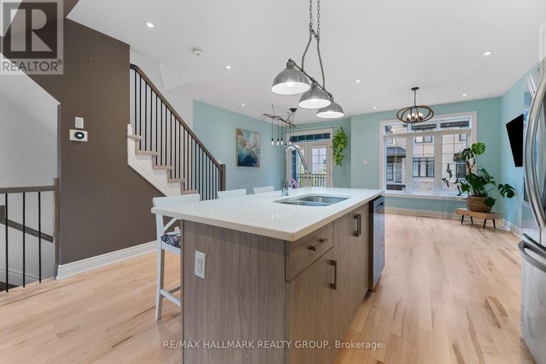 29069390/710-reverie-private/stittsville-central/ottawa/ontario/K2S0T9_5