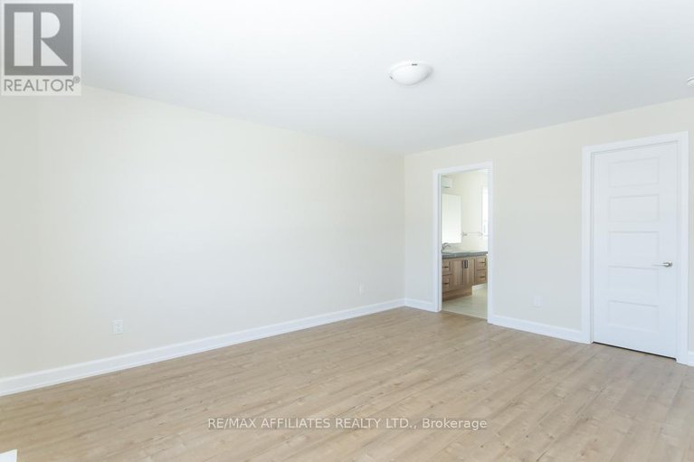 28936750/1060-chablis-crescent/embrun/russell/ontario/K0A1W0_27