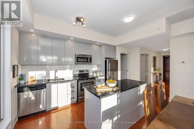 29406770/415-2785-baseline-road/redwood-park/ottawa/ontario/K2H0B7_6