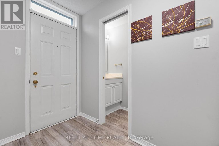 29127565/4-thorburn-private/lower-town/ottawa/ontario/K1N1G4_10