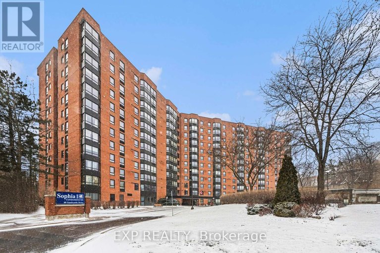 29583990/404-80-sandcastle-drive/leslie-park/ottawa/ontario/K2H9E7_1