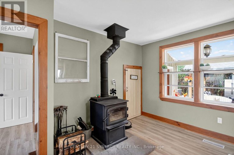 28930347/103-queen-charlotte-street/richmond/ottawa/ontario/K0A2Z0_25