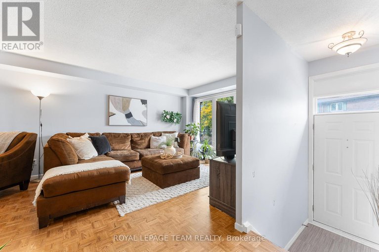 28925102/52-96-beachview-private/mooneys-bayriverside-park/ottawa/ontario/K1V1M7_4