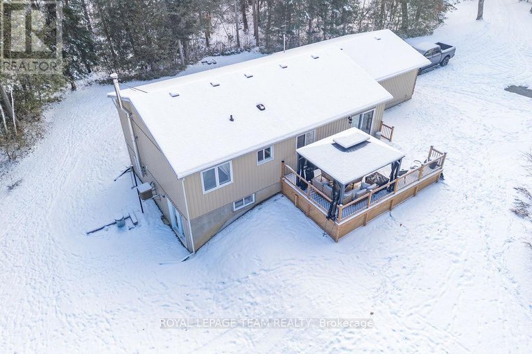 29158595/74-castleford-road/horton-twp/horton/ontario/K7V3Z8_31