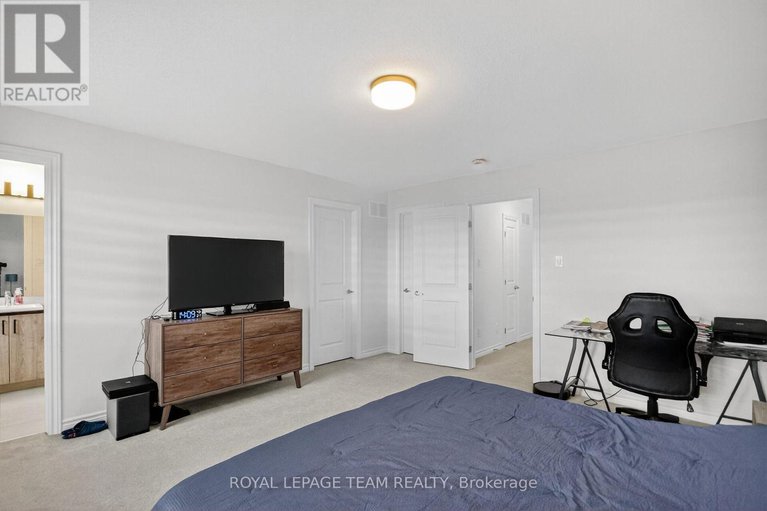 29348581/136-main-halyard-lane/half-moon-bay/ottawa/ontario/K2J7B5_21