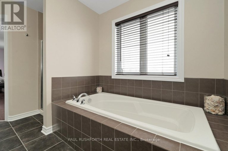 29600706/310-sarabella-street/avalon-east/ottawa/ontario/K4A0A3_26