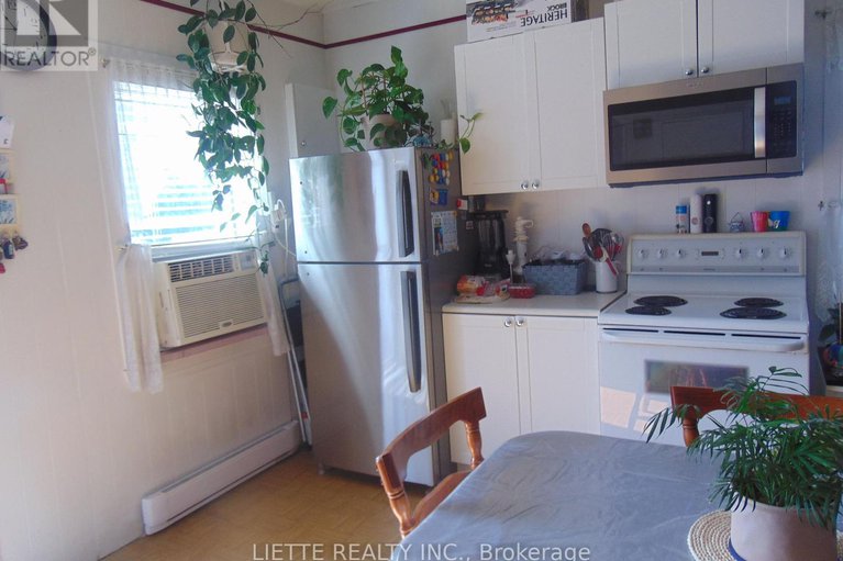 28823591/21968-main-street/north-glengarry-lochiel-twp/north-glengarry/ontario/K0B1H0_11